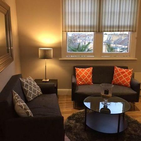 شقة Stunning 2 Bed Flat Shepherds Bush لندن المظهر الخارجي الصورة