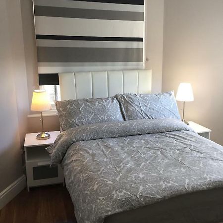 شقة Stunning 2 Bed Flat Shepherds Bush لندن المظهر الخارجي الصورة