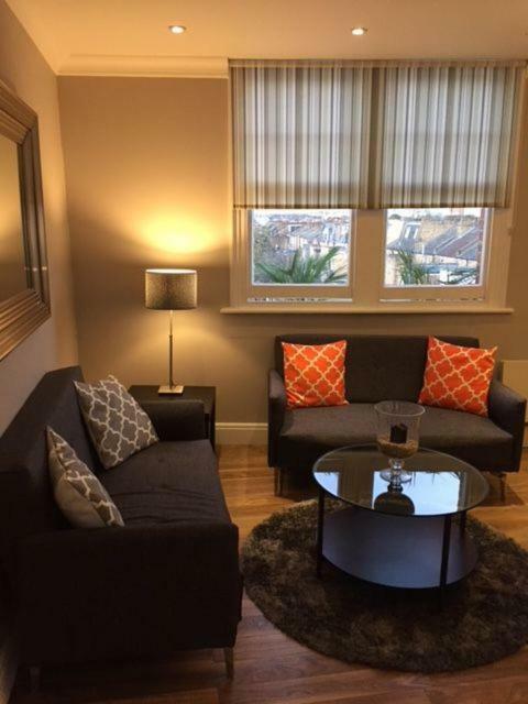 شقة Stunning 2 Bed Flat Shepherds Bush لندن المظهر الخارجي الصورة