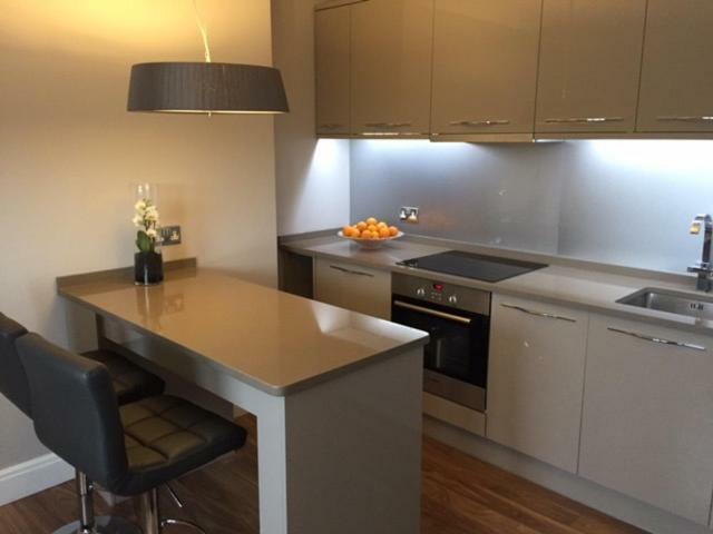شقة Stunning 2 Bed Flat Shepherds Bush لندن المظهر الخارجي الصورة