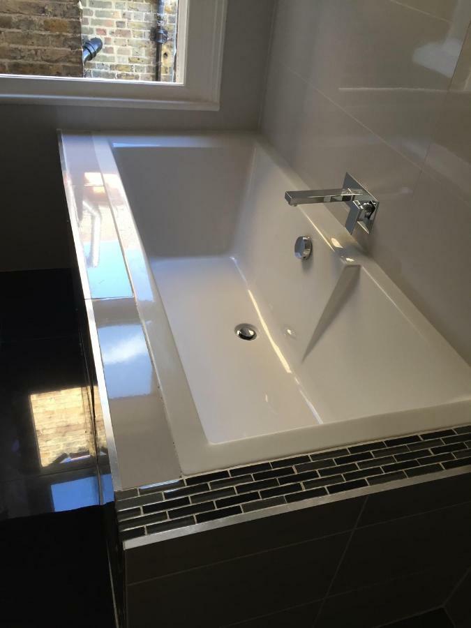 شقة Stunning 2 Bed Flat Shepherds Bush لندن المظهر الخارجي الصورة