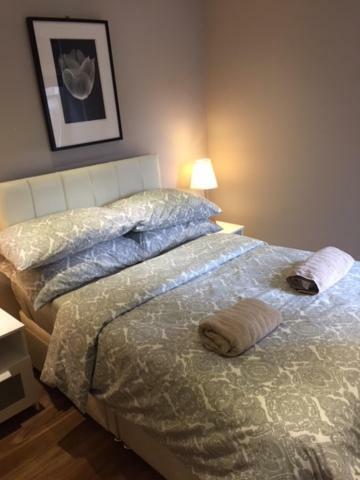 شقة Stunning 2 Bed Flat Shepherds Bush لندن المظهر الخارجي الصورة